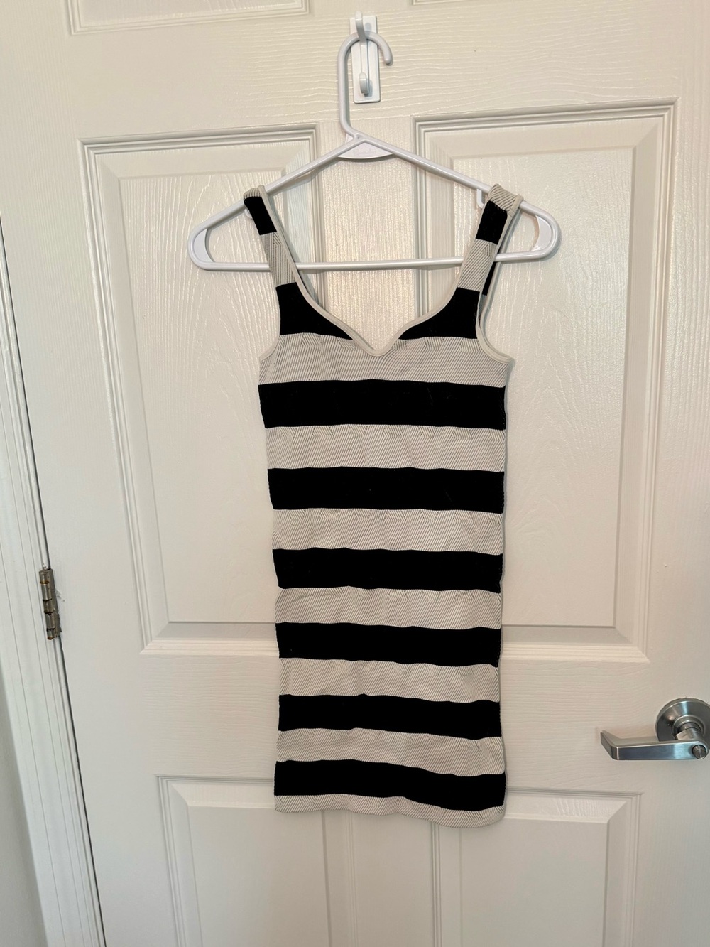BEBE Classic Striped Black and White Textured Bodycon Dress - XS